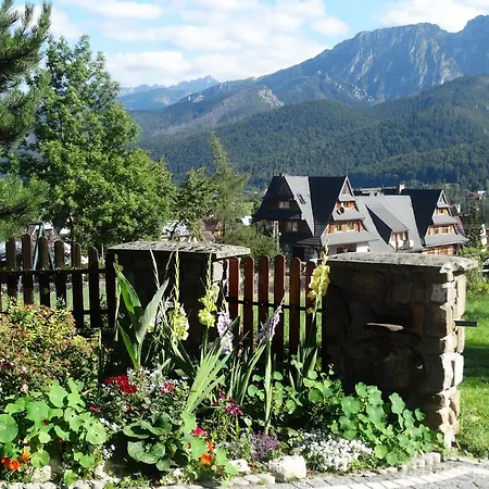 Wczasy Pod Giewontem ホームステイ コシチェリスコ